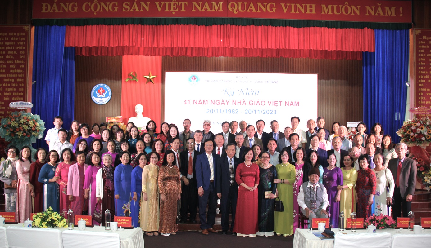 Trường Đại học Kỹ thuật Y - Dược Đà Nẵng tổ chức chương trình kỷ niệm 41 năm ngày nhà giáo Việt Nam 20/11