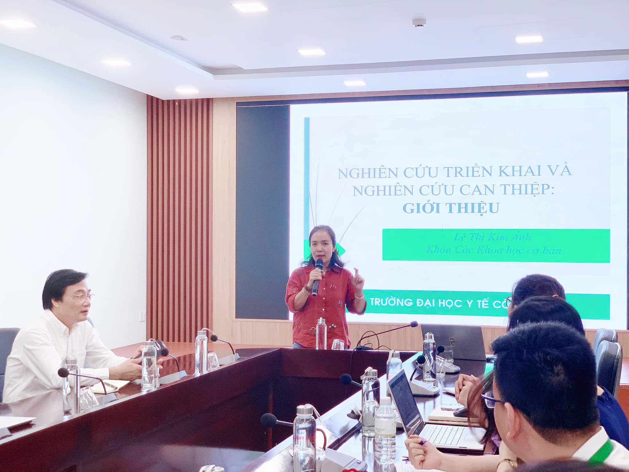 Khoa Y tế công cộng tổ chức hội thảo chuyên đề Cập nhật kiến thức về thiết kế nghiên cứu triển khai