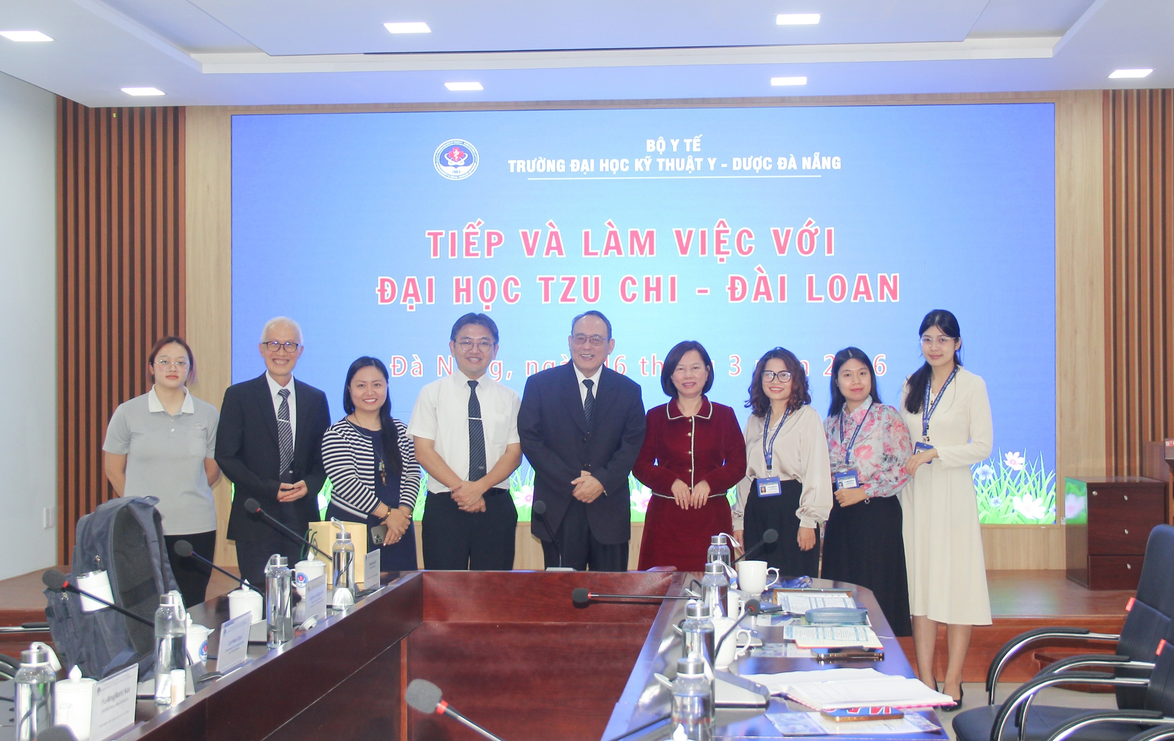 Trường Đại học Kỹ thuật Y - Dược Đà Nẵng tiếp và làm việc với đại diện Đại học Tzu Chi - Đài Loan