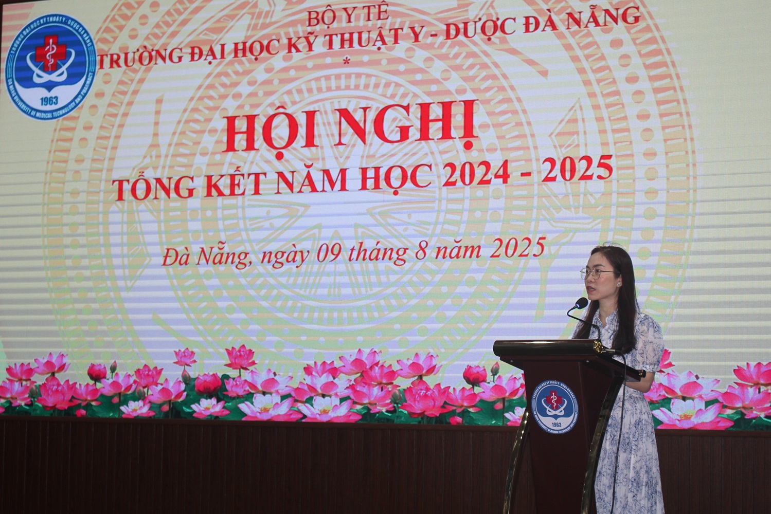 Trường Đại học Kỹ thuật Y - Dược Đà Nẵng tổng kết công tác đào tạo năm học 2024 - 2025