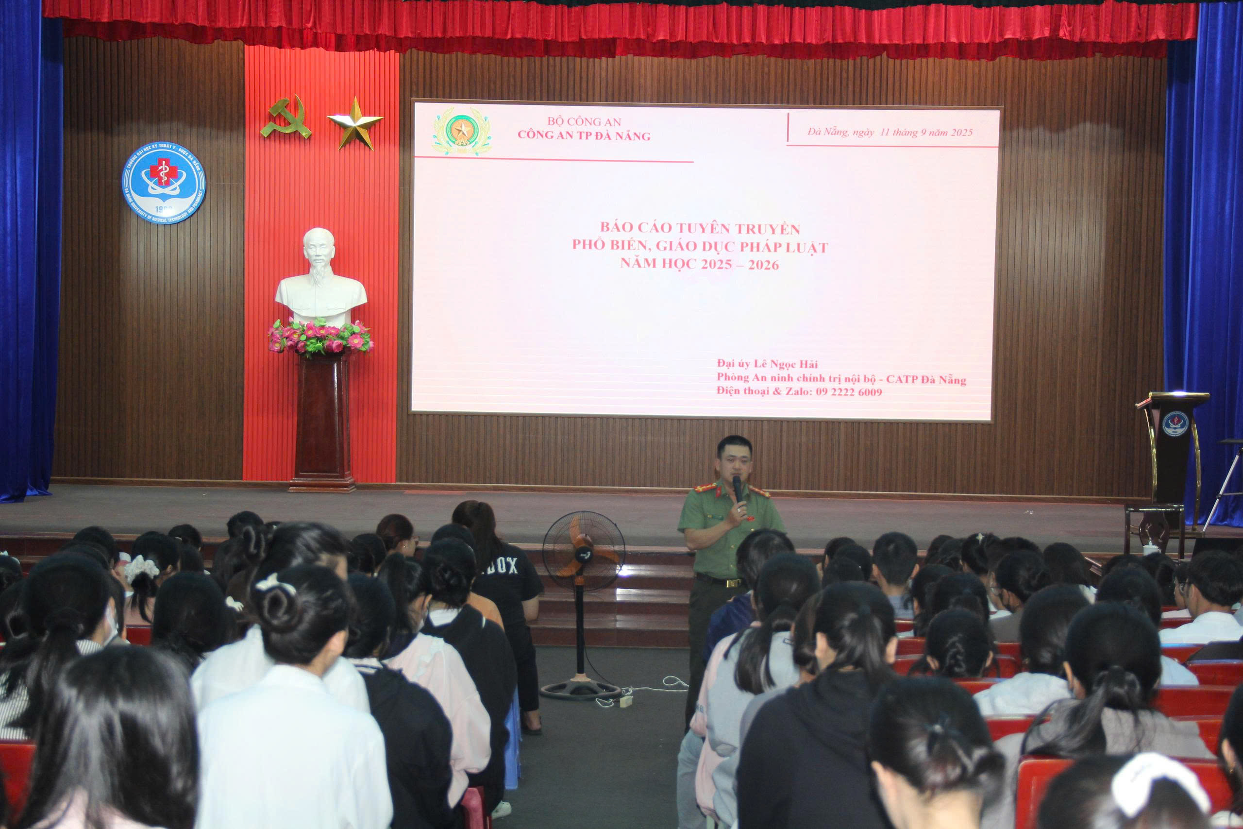 Trường Đại học Kỹ thuật Y - Dược Đà Nẵng tổ chức Tuần sinh hoạt công dân - sinh viên đầu khóa năm học 2025 – 2026