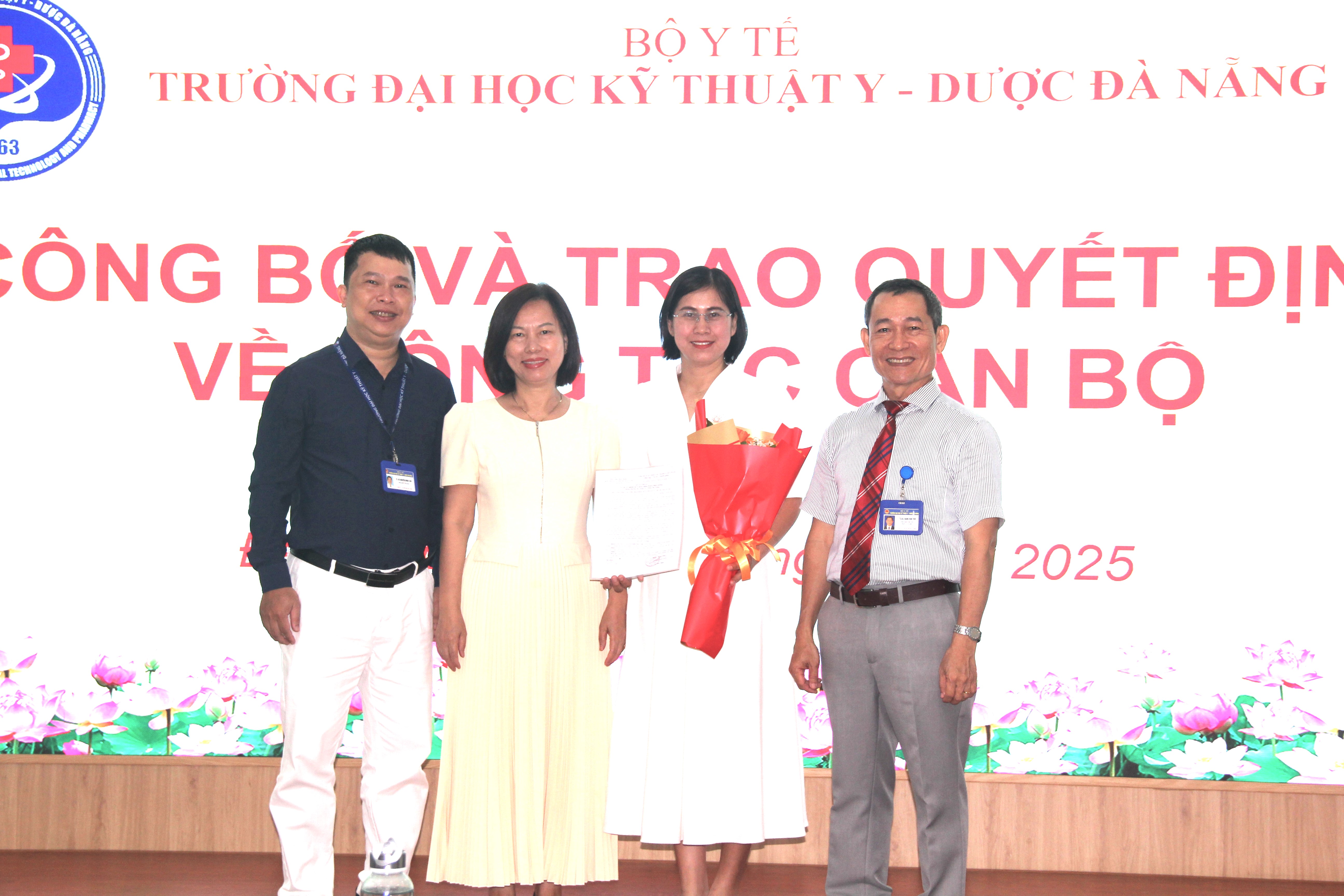 Da Nang university of Medical Technology and Pharmacy announces appointments and reappointments of unit managers